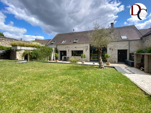 Luxury home in Senlis, Oise
