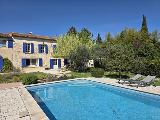 Villa a Arles, Bocche del Rodano