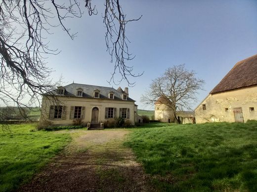 Castle in Montigny-sur-Canne, Nièvre
