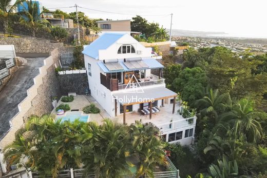 Casa de luxo - La Possession, Reunião