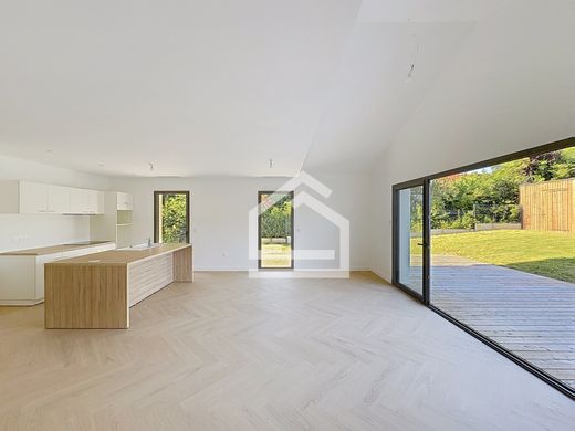 Luxury home in Artigues-près-Bordeaux, Gironde