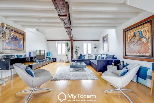 Duplex in Saint-Germain-en-Laye, Yvelines