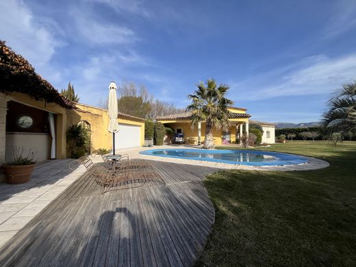 Villa in Aix-en-Provence, Bouches-du-Rhône