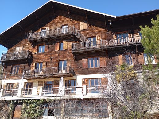 Luxe woning in Embrun, Hautes-Alpes