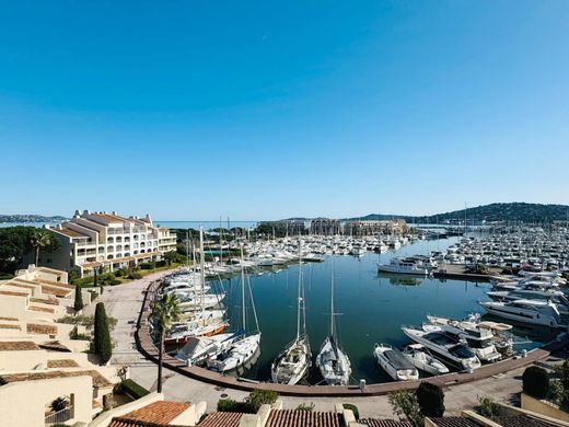 ‏דירה ב  Cogolin, Var