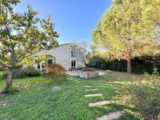 Πολυτελή κατοικία σε Fargues-Saint-Hilaire, Gironde