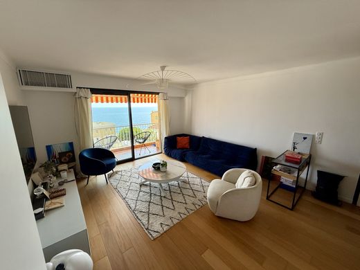 Apartment / Etagenwohnung in Cap-d'Ail, Alpes-Maritimes