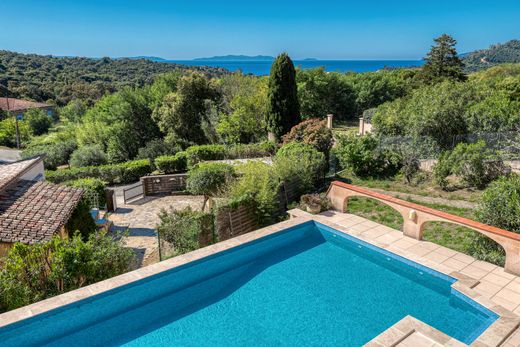 Maison de luxe à Le Lavandou, Var