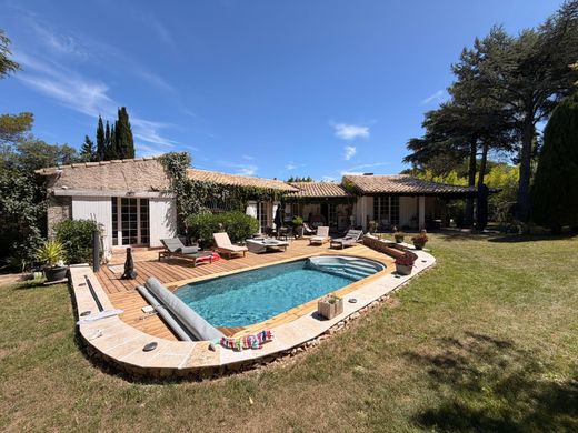 Luxury home in Nîmes, Gard