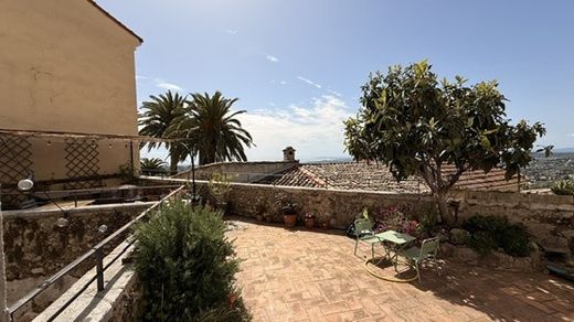 Luxus-Haus in Saint-Jeannet, Alpes-Maritimes