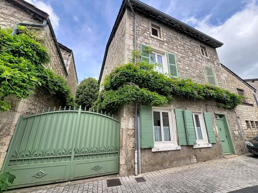 Luxury home in Lucenay, Rhône