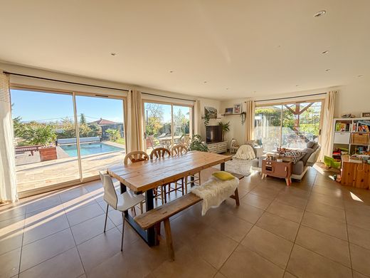 Maison de luxe à Culin, Isère