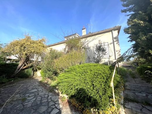 호화 저택 / Ramonville-Saint-Agne, Upper Garonne