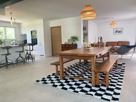 Luxury home in Prades-le-Lez, Hérault
