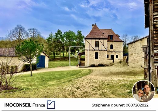 Luxury home in Beaumont-du-Périgord, Dordogne