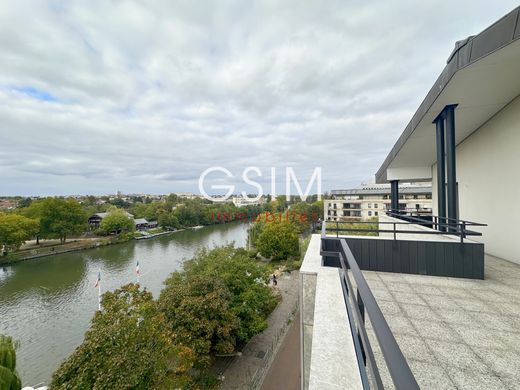 Apartment in Rueil-Malmaison, Hauts-de-Seine