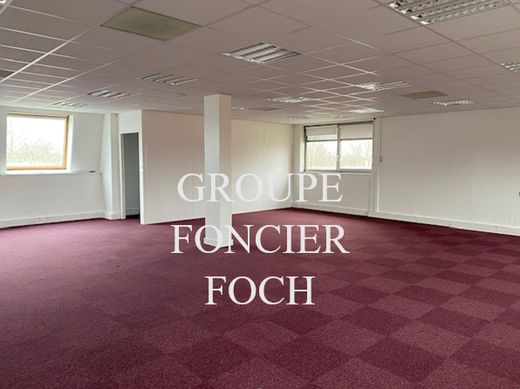 مكتب ﻓﻲ Bron, Rhône