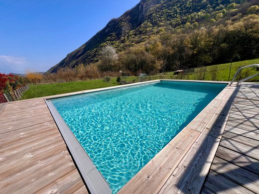 Villa in Saint-Paul-de-Varces, Isère