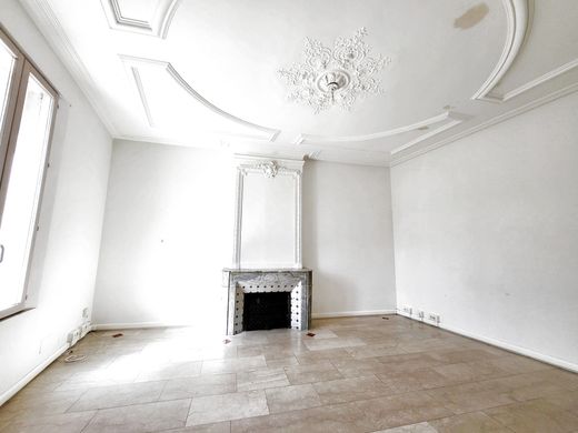 Maison de luxe à Saint-Laurent-d'Aigouze, Gard