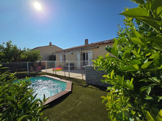 豪宅  La Fare-les-Oliviers, Bouches-du-Rhône