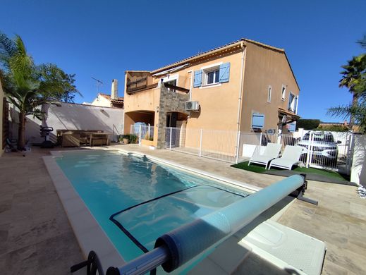 Villa en La Londe-les-Maures, Var