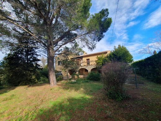 Luxe woning in Uzès, Gard