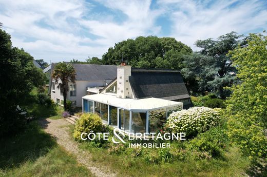 Luxury home in Binic, Côtes-d'Armor