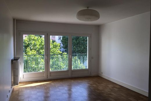 Apartment in Montparnasse, Alésia, Montsouris, Paris