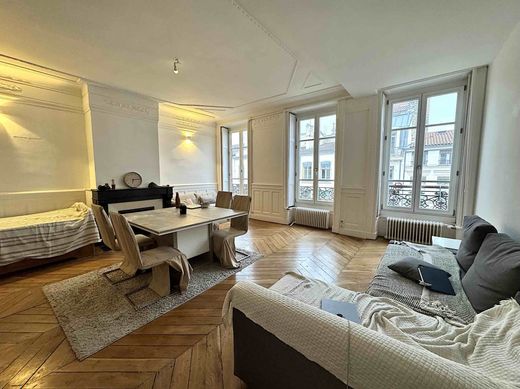 Apartment in Lyon, Rhône