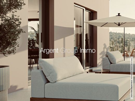 Apartment / Etagenwohnung in La Ciotat, Bouches-du-Rhône