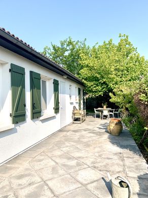 Luxury home in Gujan-Mestras, Gironde