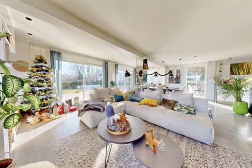 Вилла, Mésigny, Haute-Savoie