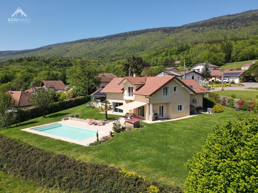 Luxury home in Péron, Ain