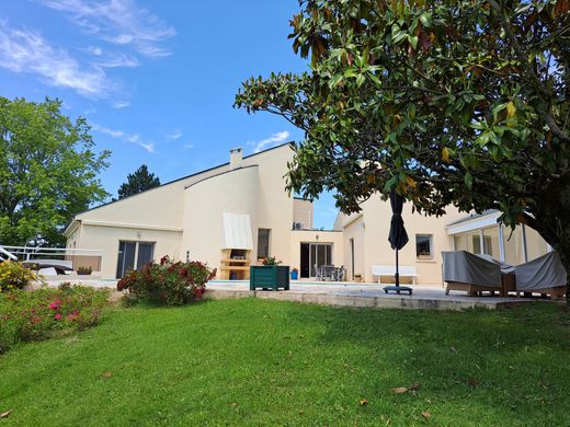 Villa à Brive-la-Gaillarde, Corrèze