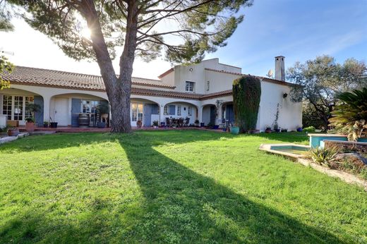 Luxury home in Juvignac, Hérault