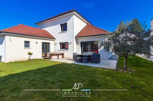 Casa de lujo en Saint-Julien-sur-Dheune, Saona y Loira