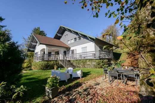 Luxe woning in Pontarlier, Doubs