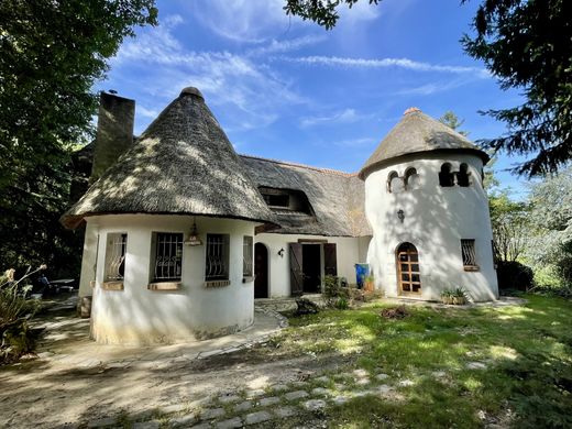 Luxus-Haus in Les Mesnuls, Yvelines