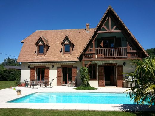 Luxury home in Yvetot, Seine-Maritime