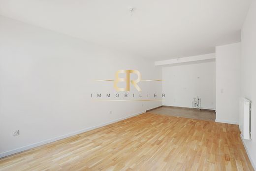 Apartment / Etagenwohnung in Meudon, Hauts-de-Seine
