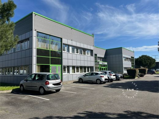 Office in Castelnau-d'Estrétefonds, Upper Garonne