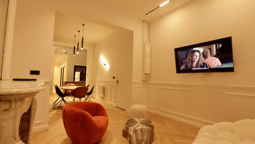 Apartment / Etagenwohnung in Lille, Nord