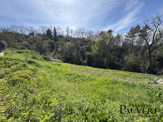 أرض ﻓﻲ Opio, Alpes-Maritimes