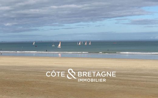 Luxury home in Plérin, Côtes-d'Armor