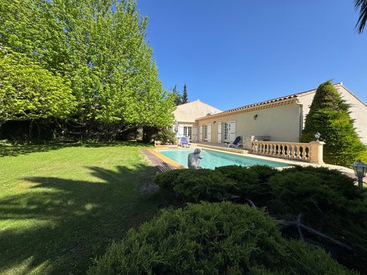 Casa di lusso a Laudun-l'Ardoise, Gard