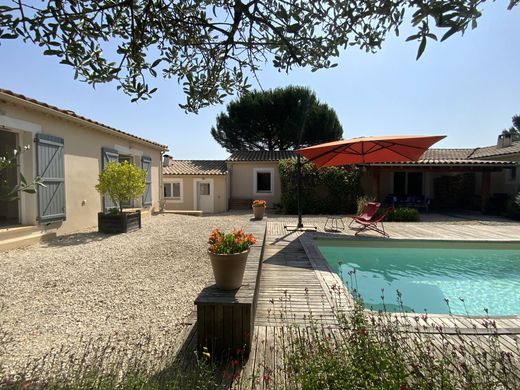 호화 저택 / Uzès, Gard