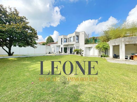 Luksusowy dom w Irigny, Rhône