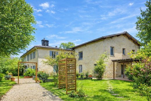 Luxe woning in Carignan-de-Bordeaux, Gironde