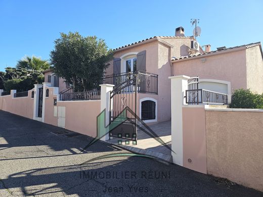 Villa in Fos-sur-Mer, Bouches-du-Rhône