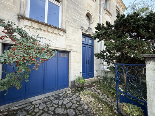 Luxe woning in Le Bouscat, Gironde